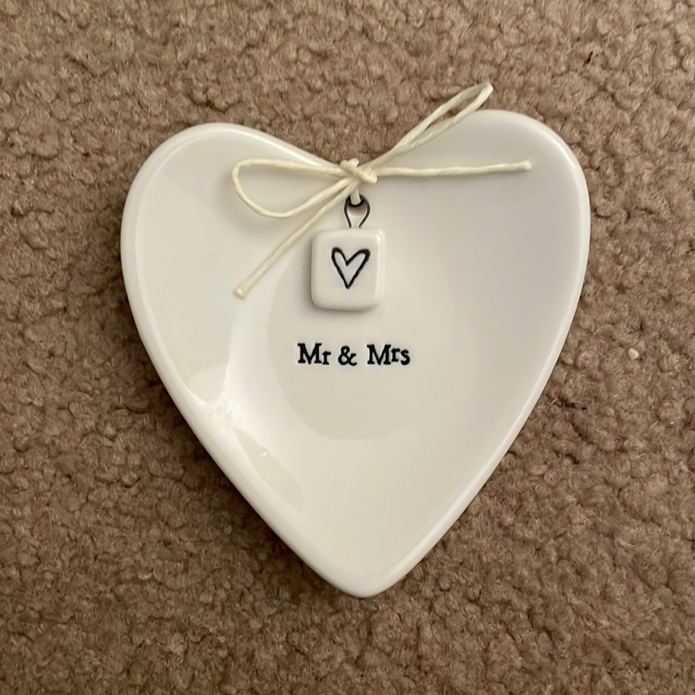 East Of India Small “Mr. & Mrs.” Heart Dish